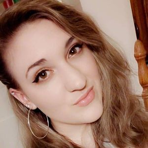 Meet your Posher, Selena